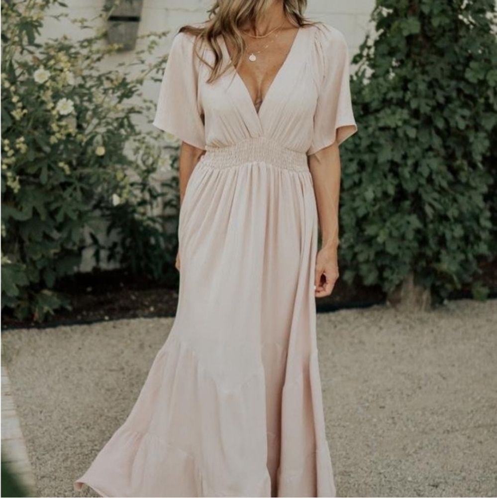 Baltic Born LG Delilah Maxi Dress size LARGE Blush Cream Beige #S22